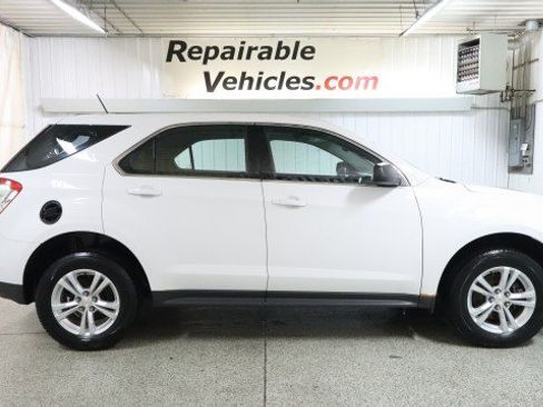 Used 2015 Chevrolet Equinox LS FWD image 4
