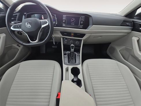 Used 2024 Volkswagen Jetta S image 10