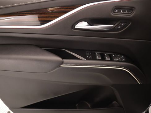 Used 2023 Cadillac Escalade ESV Premium Luxury w/ Performance Package image 18