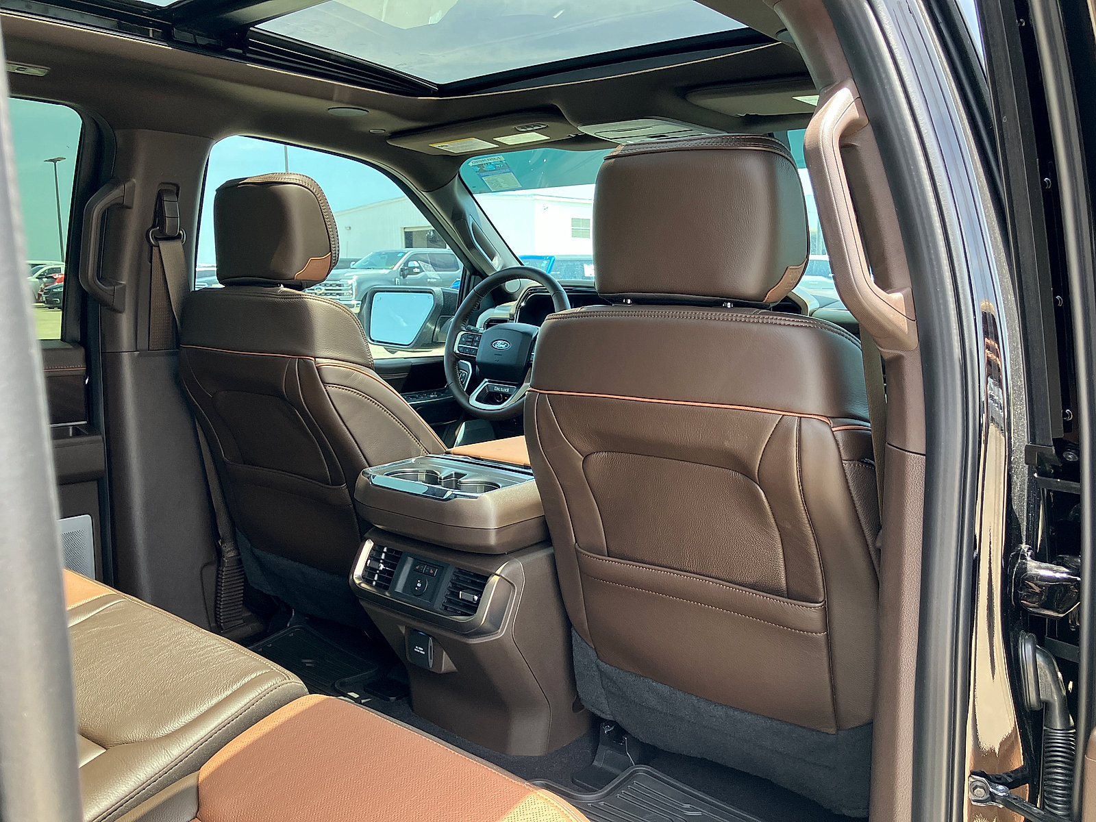 Used 2026 Ford F150 King Ranch w/ Equipment Group 601A High AWD/4WD image 18
