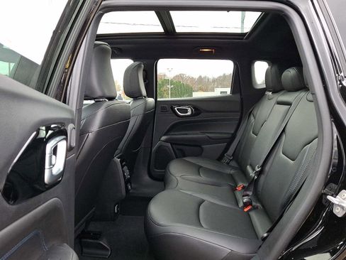 New 2026 Jeep Compass Limited image 6