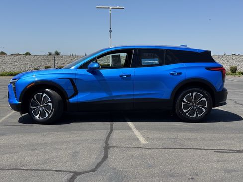 Used 2024 Chevrolet Blazer EV LT AWD/4WD image 4