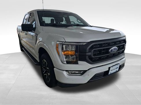 Used 2021 Ford F150 XLT w/ Equipment Group 302A High RWD image 5