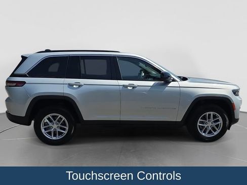 Used 2024 Jeep Grand Cherokee Laredo X w/ Luxury Tech Group I RWD image 10