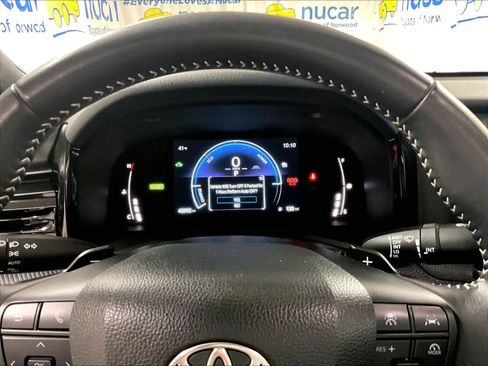 Certified 2025 Toyota Camry SE image 24