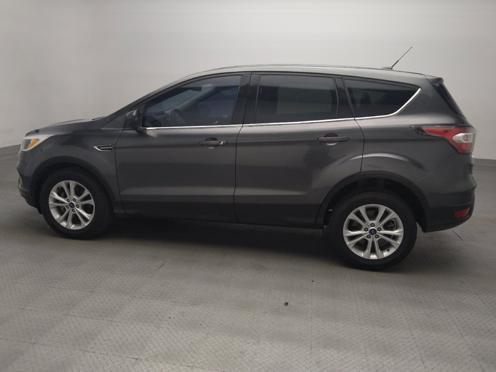 Used 2017 Ford Escape SE FWD image 3