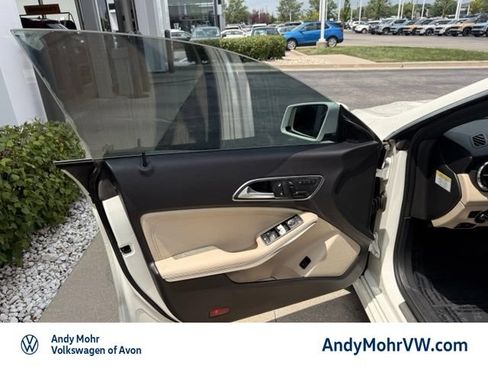 Used 2014 Mercedes-Benz CLA 250 image 13
