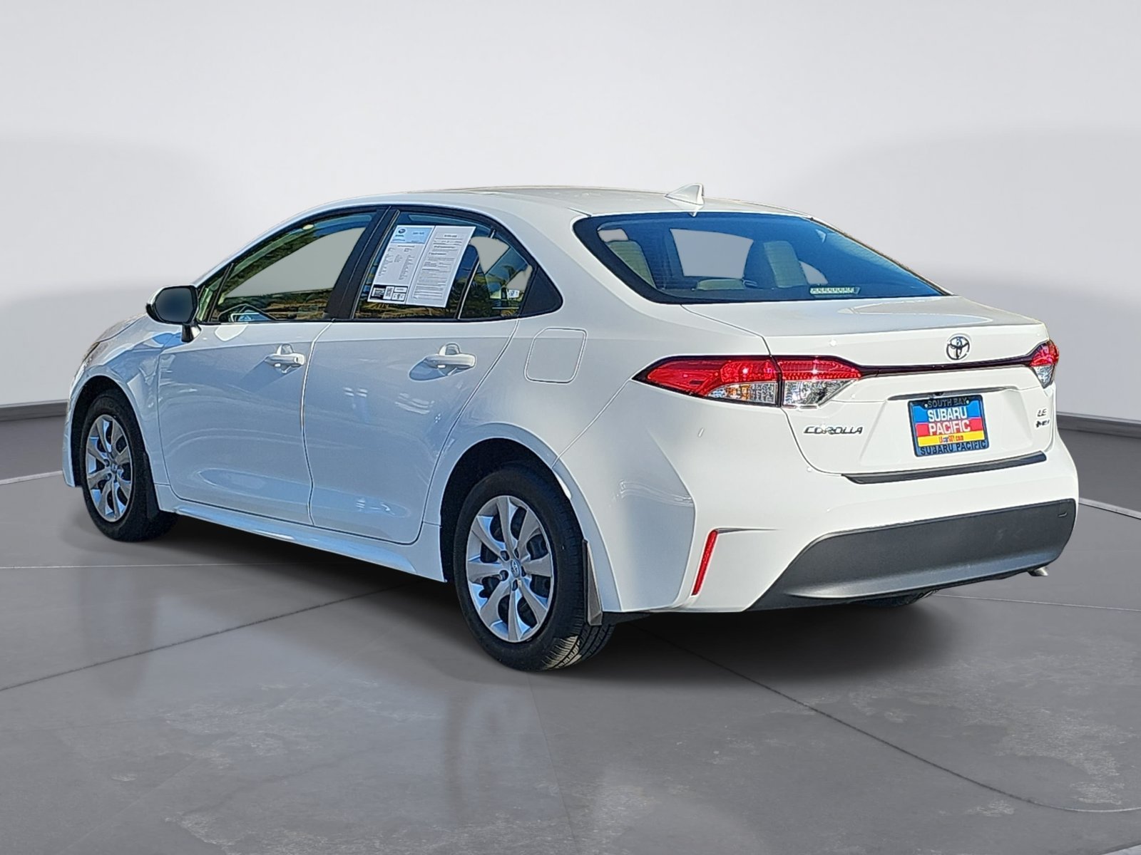 Used 2026 Toyota Corolla LE FWD image 5