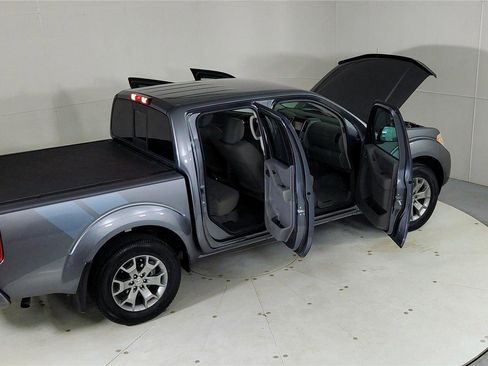 Used 2021 Nissan Frontier SV image 45