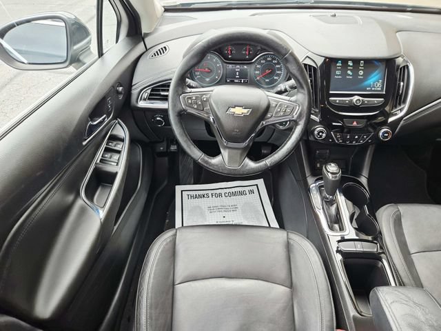 Used 2017 Chevrolet Cruze Premier FWD image 11