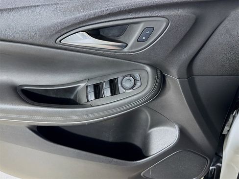 Used 2024 Buick Encore GX Sport Touring image 15