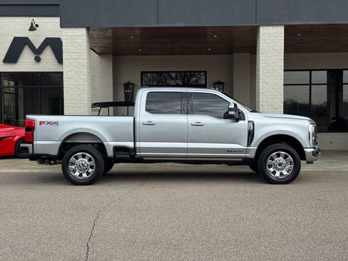 Used 2024 Ford F250 Lariat w/ Lariat Ultimate Package AWD/4WD image 17