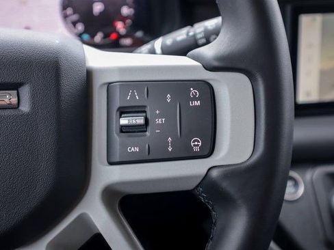 Used 2024 Land Rover Defender 110 S image 17