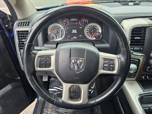 Used 2018 RAM 1500 Laramie w/ Convenience Group AWD/4WD image 29