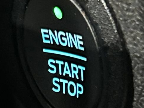Used 2022 Ford Escape SE w/ Cold Weather Package FWD image 57