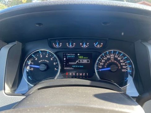 Used 2012 Ford F150 XLT w/ XLT Chrome Pkg image 15