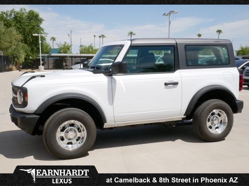 Used 2025 Ford Bronco 2-Door AWD/4WD image 1