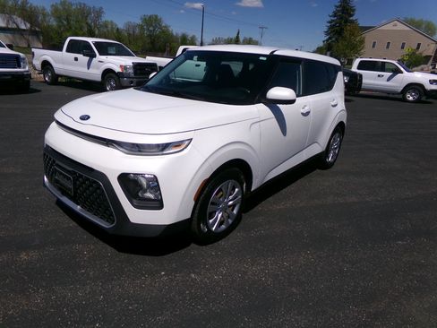 Used 2021 Kia Soul LX FWD image 6