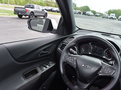 Used 2024 Chevrolet Equinox RS AWD/4WD image 19