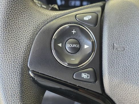 Used 2022 Honda HR-V EX image 24