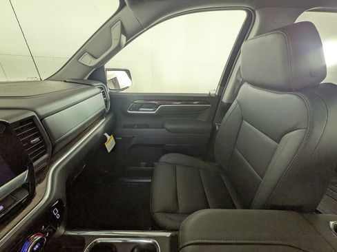 New 2026 GMC Sierra 1500 Elevation w/ Elevation Premium Package AWD/4WD image 28