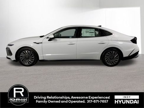 New 2025 Hyundai Sonata Limited image 5