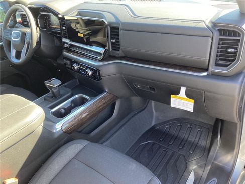 New 2026 GMC Sierra 1500 Elevation image 21