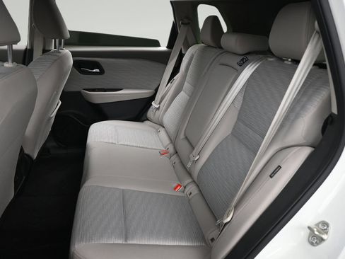 Certified 2023 Nissan Rogue SV FWD image 11