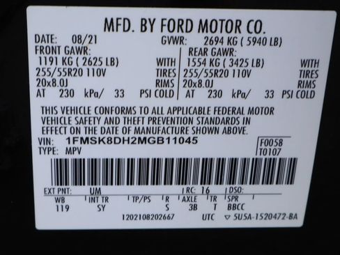 Used 2021 Ford Explorer XLT w/ Equipment Group 202A AWD/4WD image 36