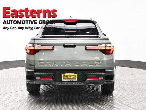 Used 2022 Hyundai Santa Cruz Limited AWD/4WD image 6