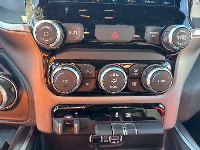Used 2022 RAM 1500 Big Horn AWD/4WD image 10