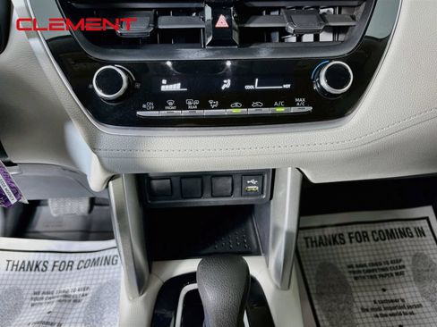 Used 2022 Toyota Corolla Cross L FWD image 21