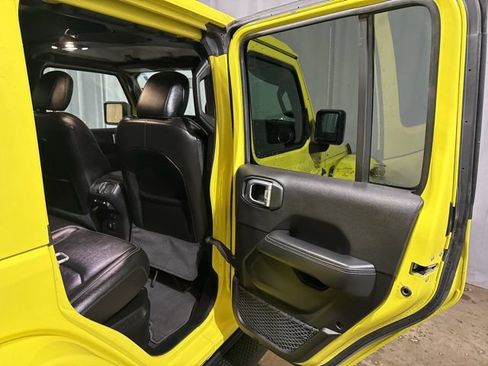 Used 2023 Jeep Wrangler Unlimited Sahara w/ Cold Weather Group image 32