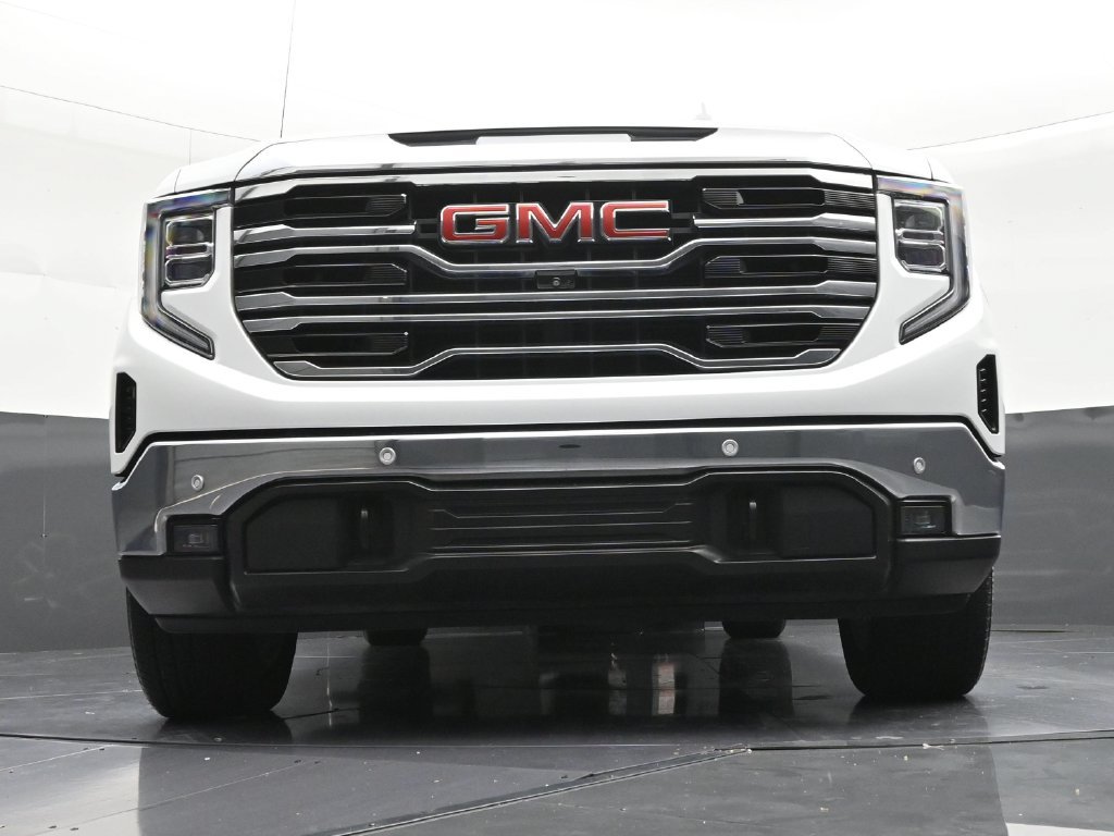 Used 2023 GMC Sierra 1500 SLT w/ SLT Premium Plus Package AWD/4WD image 30