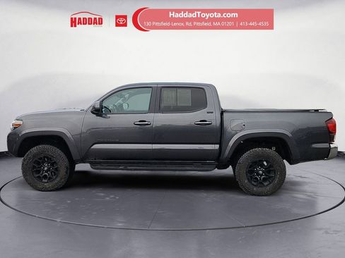 Certified 2022 Toyota Tacoma SR5 image 2
