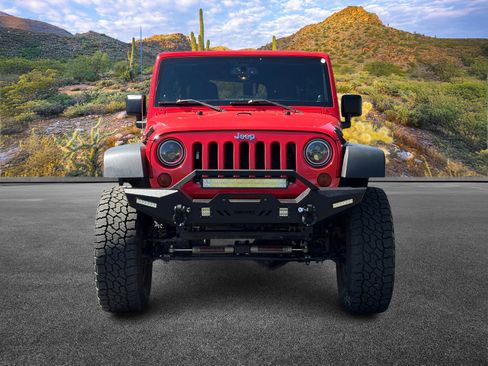 Used 2013 Jeep Wrangler Unlimited Rubicon w/ Connectivity Group image 5