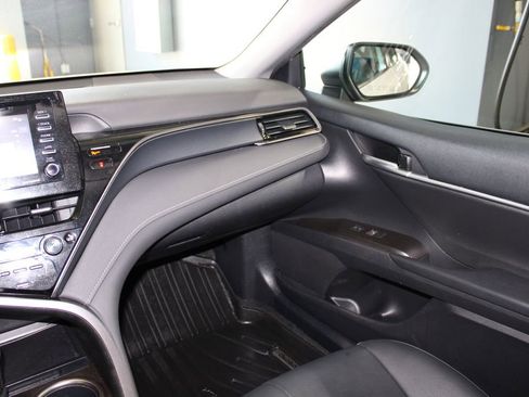 Used 2023 Toyota Camry SE FWD image 23