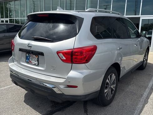 Used 2019 Nissan Pathfinder SL AWD/4WD image 5