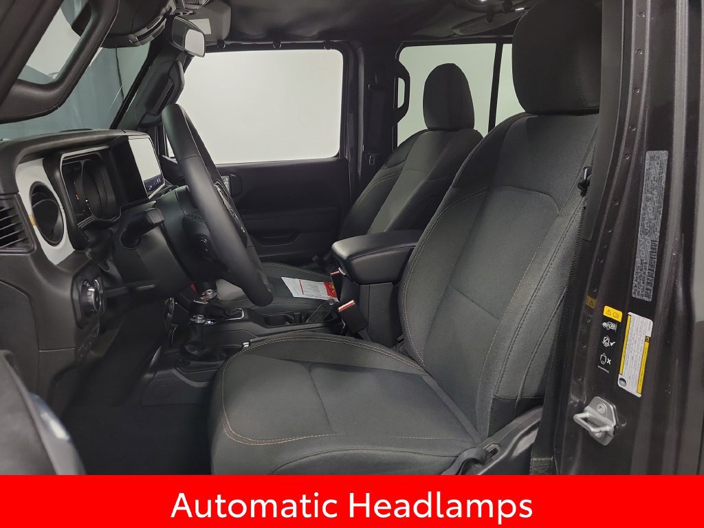 Used 2026 Jeep Wrangler Unlimited Sport AWD/4WD image 13