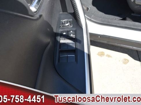 Used 2023 Toyota RAV4 XLE image 17