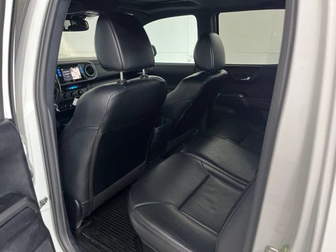 Used 2019 Toyota Tacoma TRD Pro AWD/4WD image 24