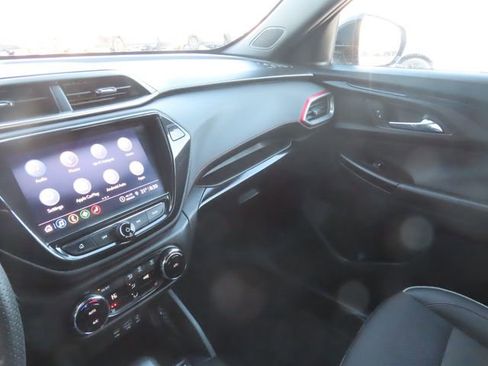 Used 2023 Chevrolet TrailBlazer RS w/ Technology Package image 34