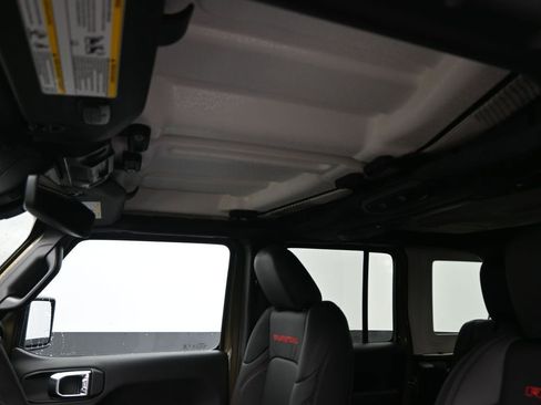 New 2026 Jeep Wrangler Unlimited Rubicon AWD/4WD image 2