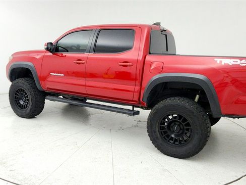Used 2022 Toyota Tacoma SR5 image 4