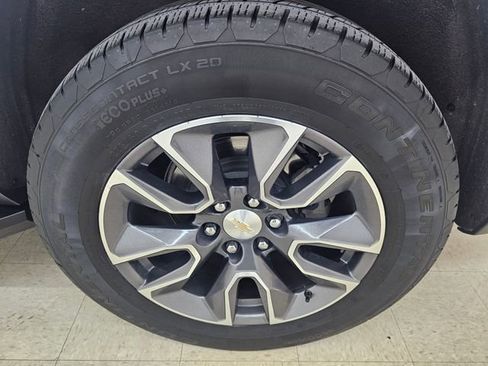 Used 2023 Chevrolet Tahoe LT w/ Luxury Package AWD/4WD image 24
