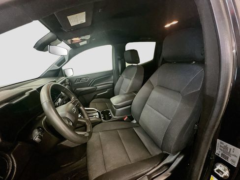 Used 2024 Chevrolet Colorado Trail Boss w/ Advanced Trailering Package AWD/4WD image 13