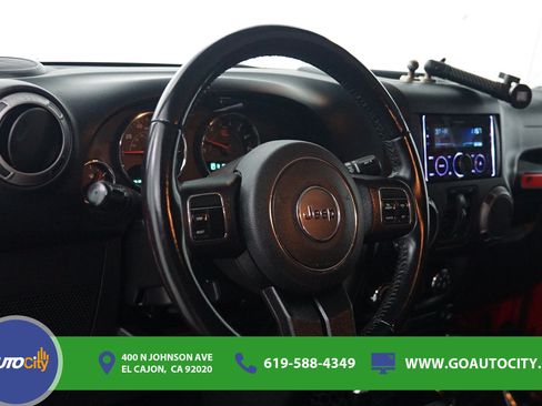 Used 2018 Jeep Wrangler Unlimited Sport S AWD/4WD image 17