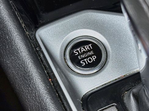 Used 2024 Nissan Altima 2.5 SV FWD image 18