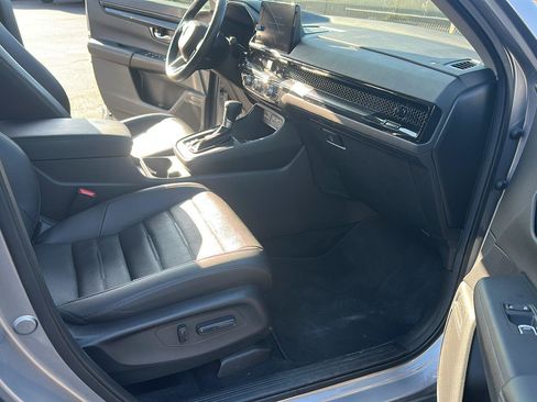 Used 2025 Honda CR-V EX-L image 9