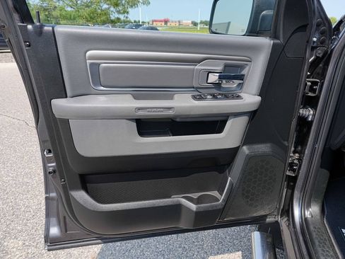 Used 2018 RAM 1500 Big Horn AWD/4WD image 25